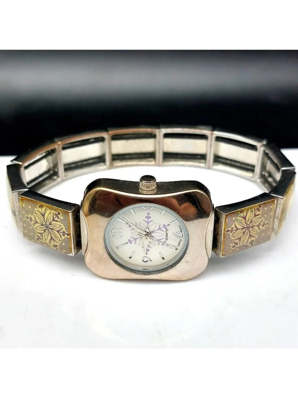 Vintage Accutime A603-102 Polar Bear Snowflake Stretch Watch New Battery Works
